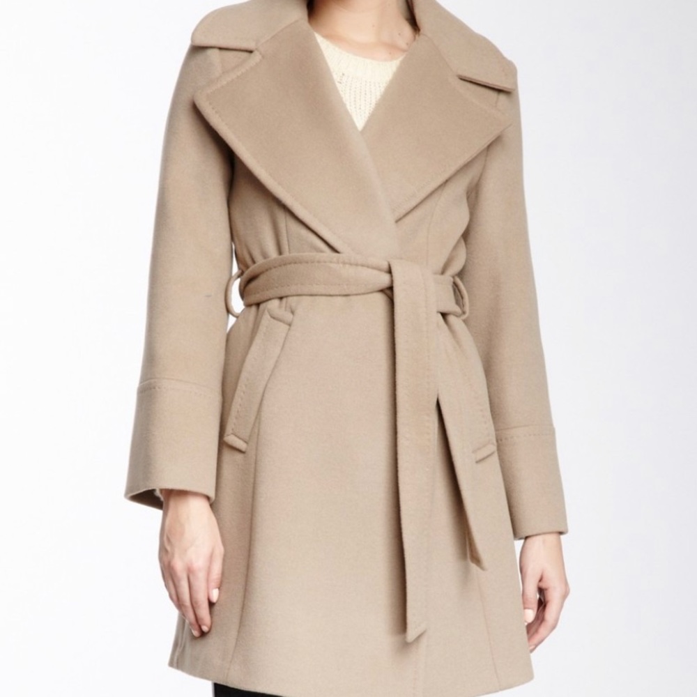 Elie Tahari Chelsea wool blend coat - never worn